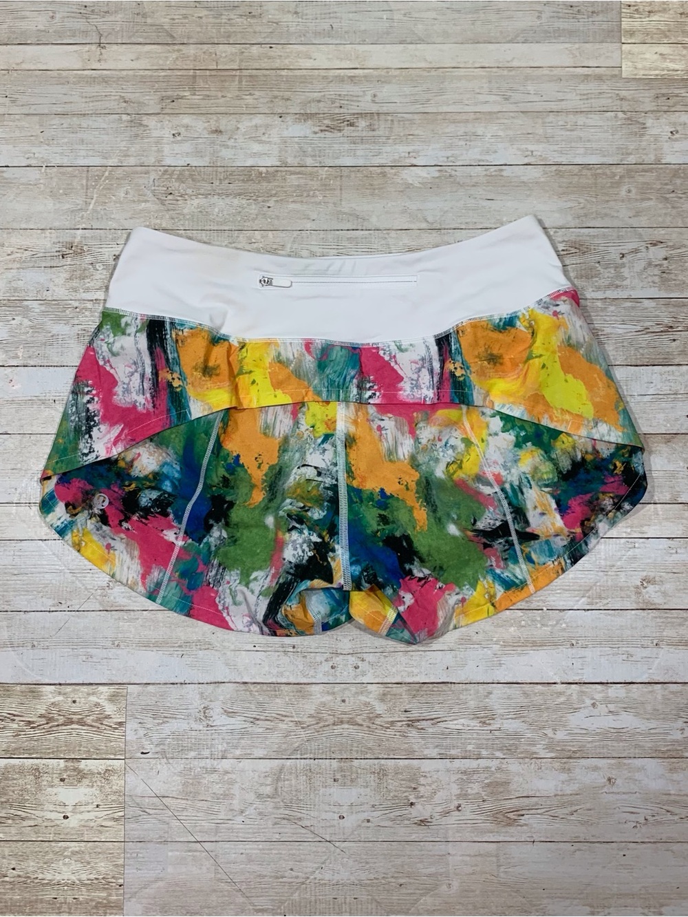 Lululemon Speed Up Mid-Rise Short 4" Size 6 Pockets Athletic Running Workout Gym